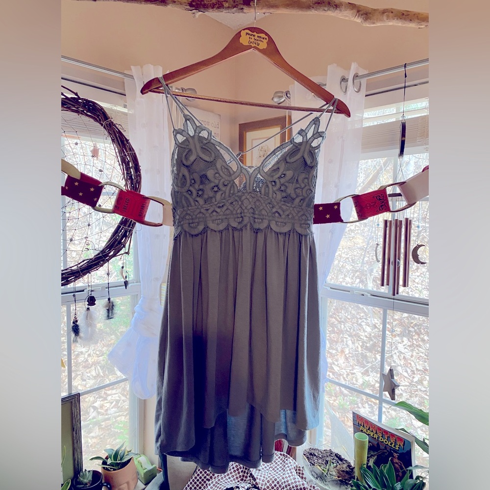 Zenana strappy blue top